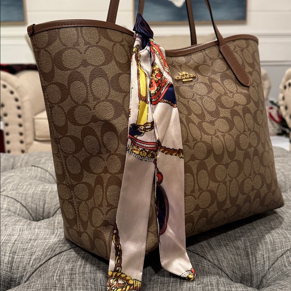 Coach Tote Signature Brown City Tote Large Bag - Picture 3 of 17